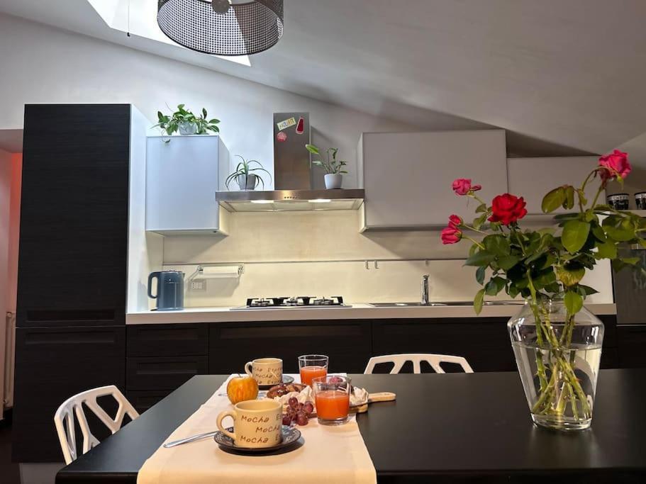 Elegante Appartamento Privato In Palazzo Storico Del XVIII - Pieno Centro Nicosia Εξωτερικό φωτογραφία