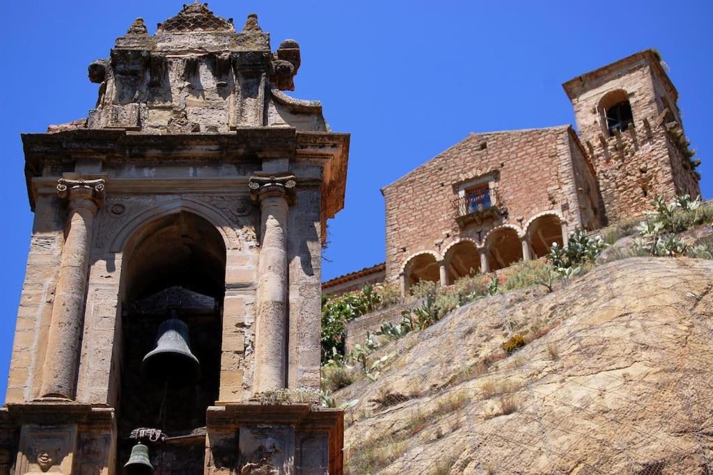 Elegante Appartamento Privato In Palazzo Storico Del XVIII - Pieno Centro Nicosia Εξωτερικό φωτογραφία