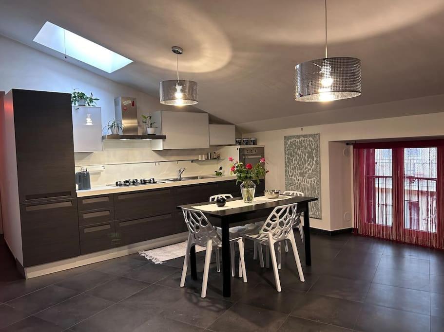 Elegante Appartamento Privato In Palazzo Storico Del XVIII - Pieno Centro Nicosia Εξωτερικό φωτογραφία
