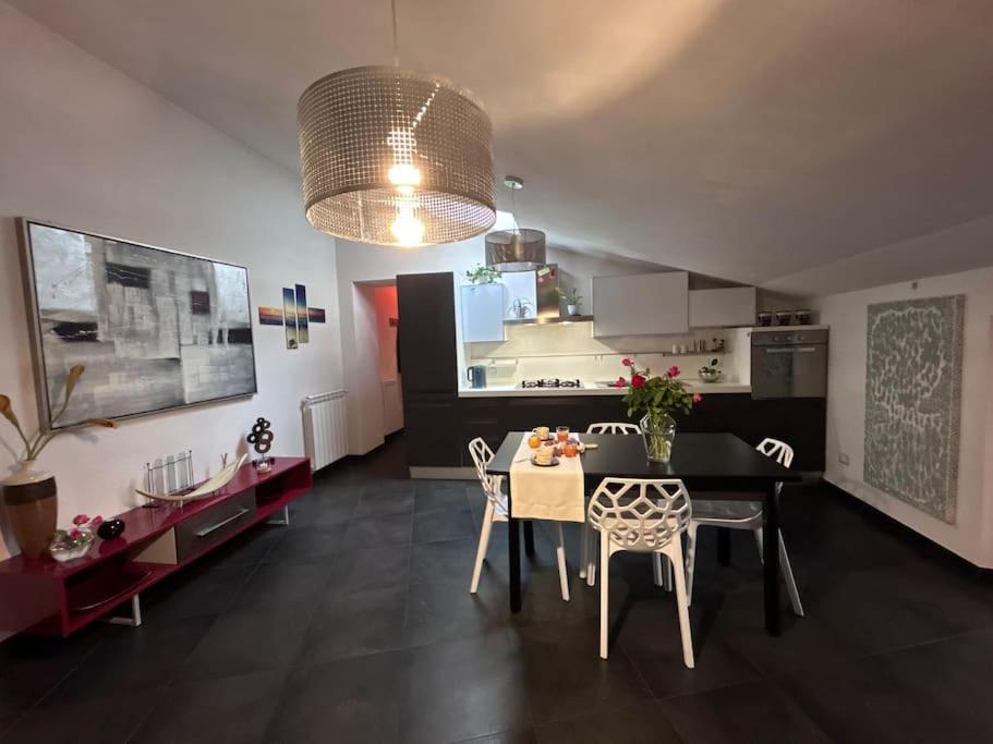 Elegante Appartamento Privato In Palazzo Storico Del XVIII - Pieno Centro Nicosia Εξωτερικό φωτογραφία